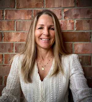 Intuitive Angela psychic and medium readings